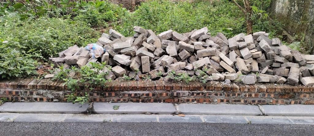 Bán đất trung tâm nguyên khê,đông anh ô tô vào đất giá hơn 5 tỷ, giữ tiền quá đẹp .