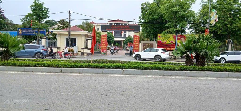 Bán đất trung tâm nguyên khê,đông anh ô tô vào đất giá hơn 5 tỷ, giữ tiền quá đẹp .