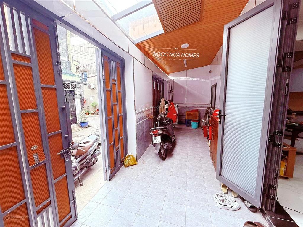 Nhà 1/ tân hòa đông q. bình tân hẻm ôtô thông  69m2  3pn  full nội thất cao cấp chỉ 4,5 tỷ (tl)