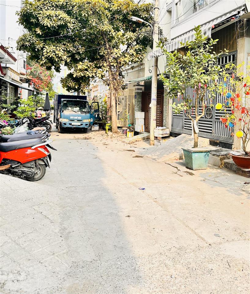 Nhà đẹp hxh  an dương vương
giáp q6  64m2  4 tầng  chỉ nhỉnh 8
tỷ
