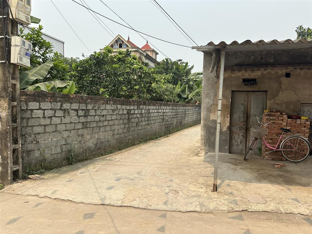 Siêu phẩm 100 m đất xóm dâu thôn bạch nao