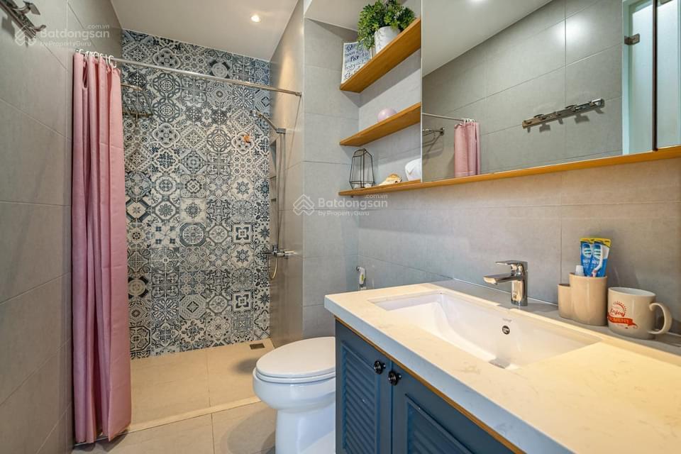 Q2 trống lại căn hộ thiết kế hiện đại  đầy đủ tiện nghi gần cầu sài gòn