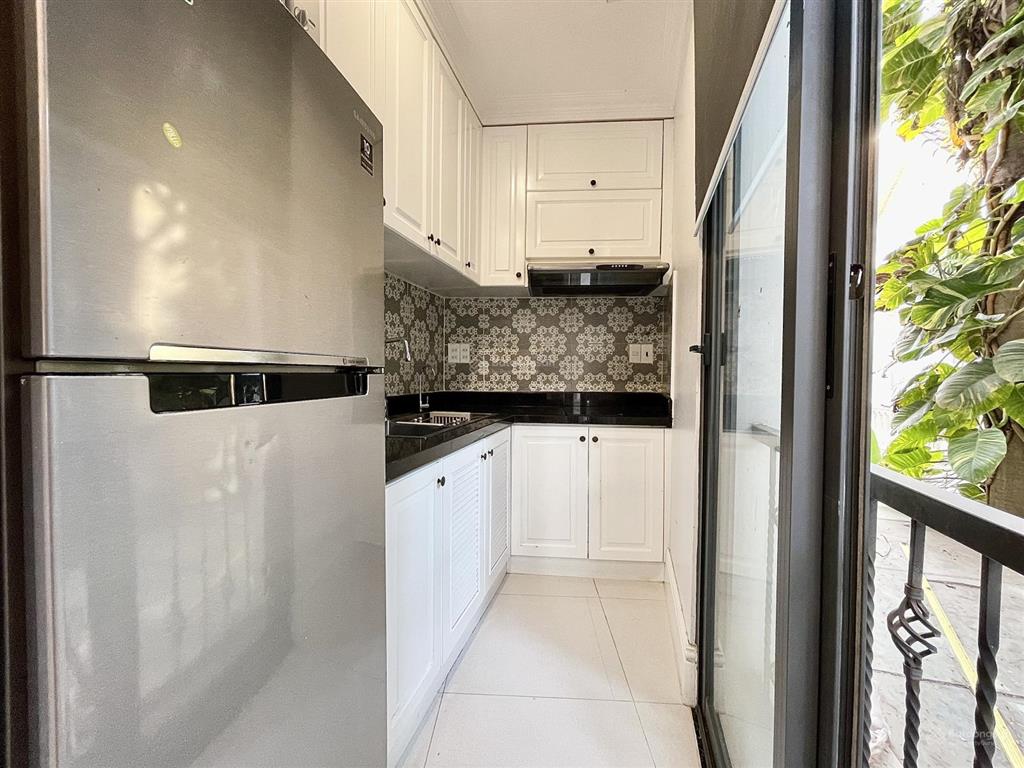 Cho thuê căn hộ 1pn view thoáng  đầy đủ nội thất, nằm gần cầu sài gòn