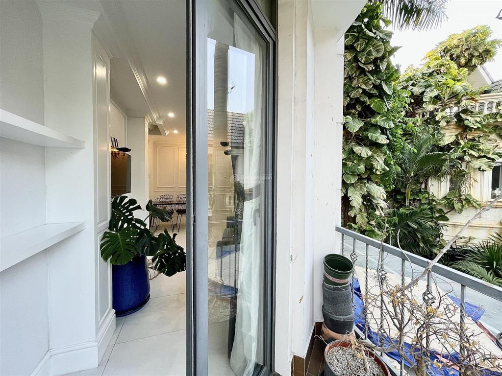 Cho thuê căn hộ 1pn view thoáng  đầy đủ nội thất, nằm gần cầu sài gòn