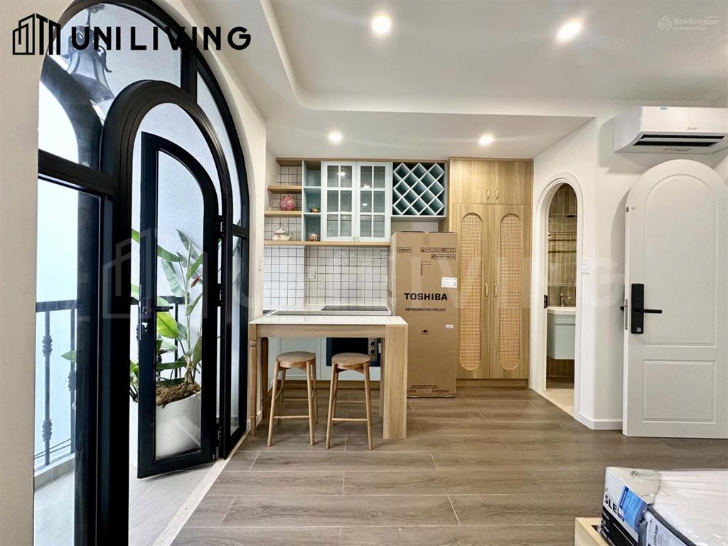 Apartment | cho thuê studio ban công cửa sổ thoáng  đầy đủ nội thất