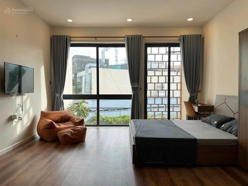 Cho thuê căn hộ đầy đủ nội thất  thuận tiện di chuyển vào trung tâm