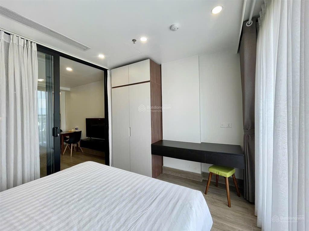 Apartment | thiết kế hiện đại đầy đủ nội thất gần metro