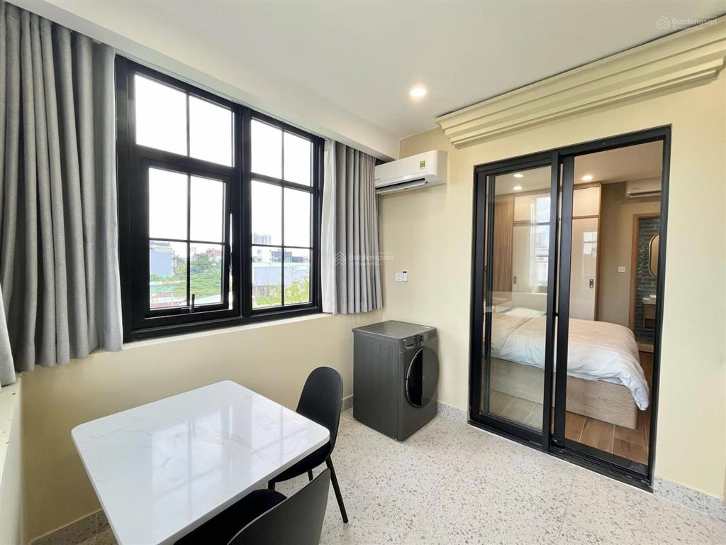 Cho thuê căn hộ thiết kế hiện đại  đầy đủ nội thất gần cầu sài gòn