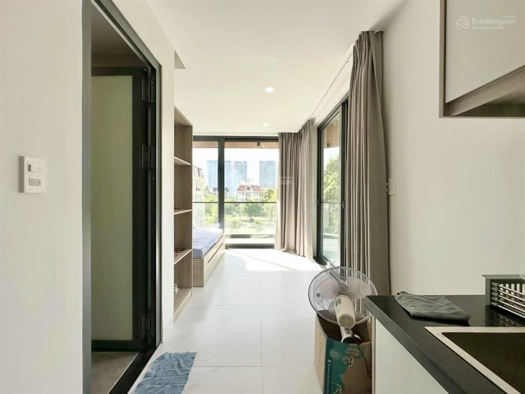 Cho thuê căn hộ ban công view thoáng ngay đảo kim cương  gần khu thủ thiêm sala