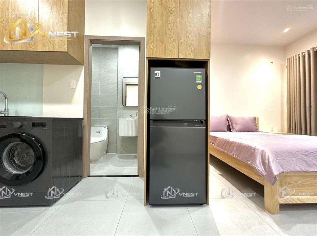 Cho thuê căn hộ đầy đủ nội thất ban công thoáng  gần cầu sài gòn