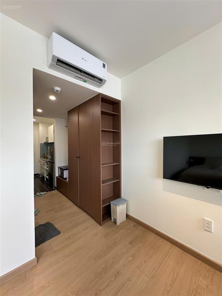 Cho thuê căn hộ đầy đủ tiện nghi  ban công thoáng nằm gần khu thủ thiêm