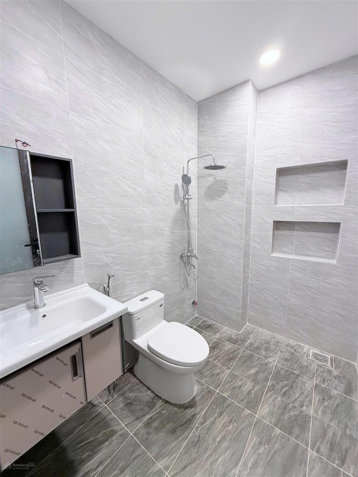 Bán nhà mới xây hxh, 4x20m, tô ký, đông thạnh, tp. hcm