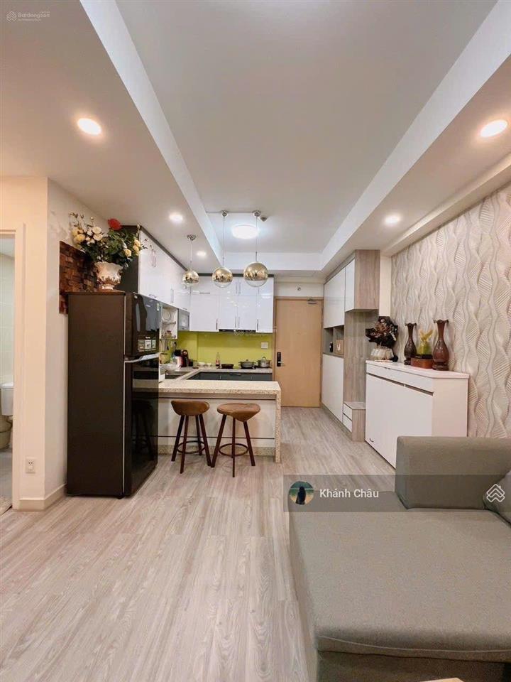Bán ch osimi tower, 2,15 tỷ, 68m2, 2pn, 2wc.