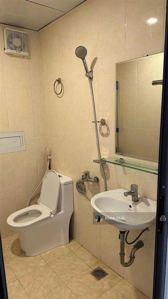 Bán căn hộ sao mai, q5, 68m2, 2pn 2wc, 1,75 tỷ