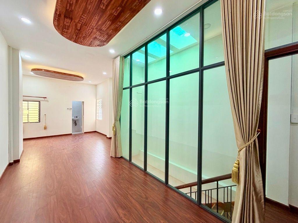 Bán nhà đẹp khu phan xích long  3.5x15m  hẻm thông thoáng  2pn master