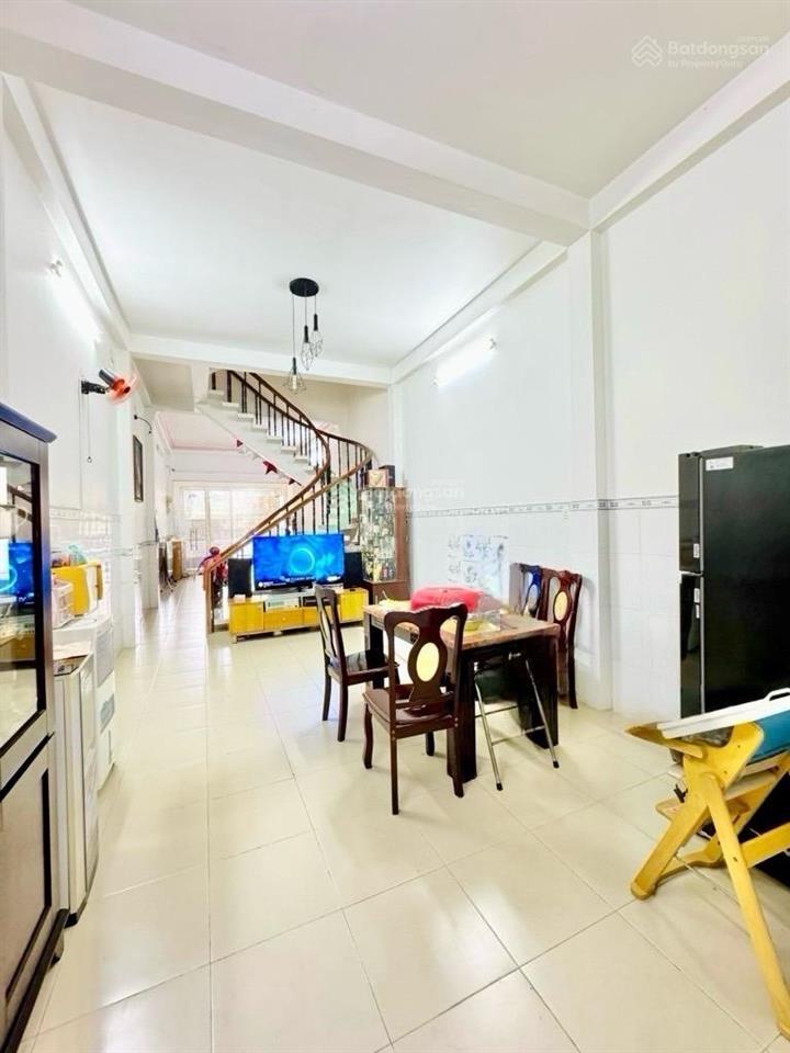 Bán nhà mt đường bàu cát 3, nhà đẹp vô ở liền. gần bàu cát đôi  đồng đen  trường chinh