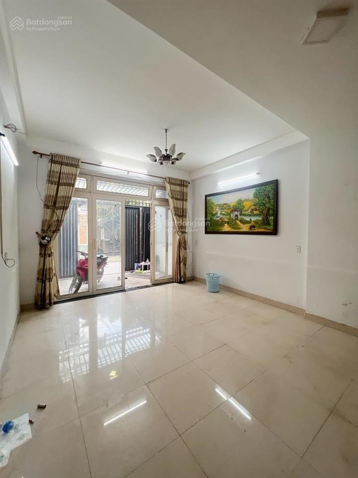 Bán nhà mt đường khu bàu cát  đồng đen, dt 4,6x14m, 1 trệt, 3 lầu