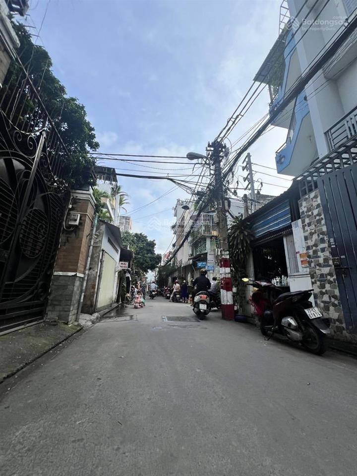 Bán nhà mt đường khu bàu cát  đồng đen, dt 4,6x14m, 1 trệt, 3 lầu