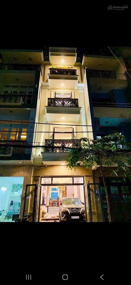 Hàng hiếm nội bộ khu bàu cát, giá chỉ 13 tỷ. dt 4x14m, 1 trệt, 4 lầu. đường rộng 10m, vỉa hè 2m