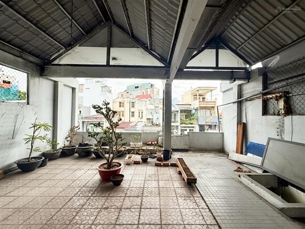 Bán nhà mtkd đường hoàng hoa thám  đối diện chợ, ngay cộng hoà  trường chinh  khu k300. giá rẻ