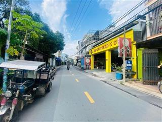 Siêu phẩm mặt tiền lô góc, ở ngay 3 tầng, đường 339, phước long b, dt 60m2, nhỉnh 6tỷ