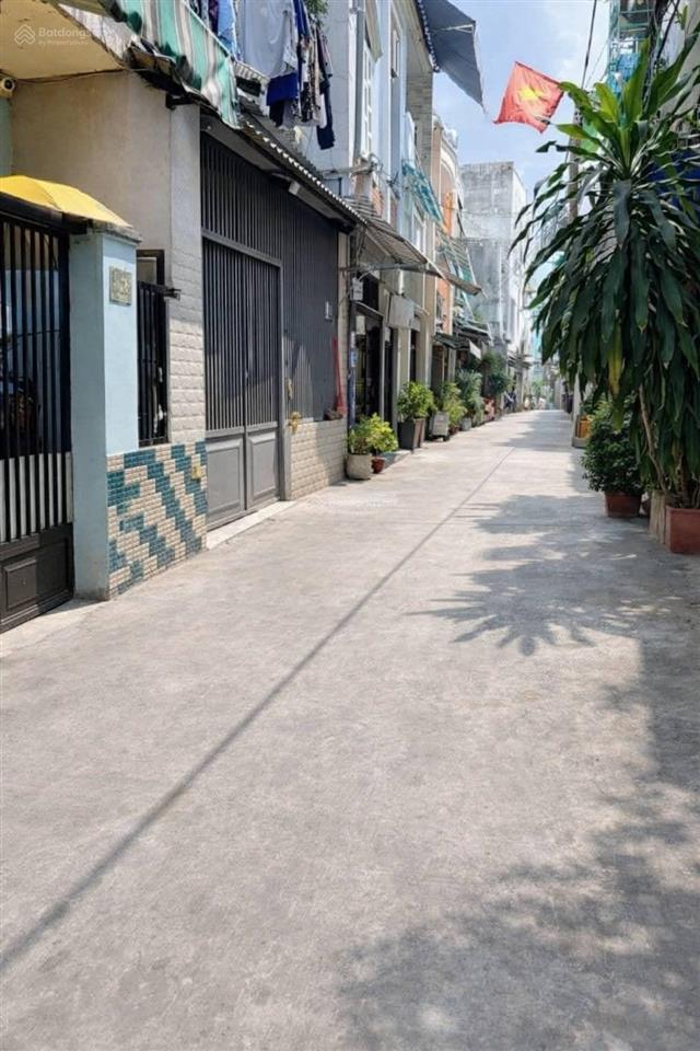 Hiếm, nhà đẹp 2 tầng, gần gobal city, dọn vào ở ngay,dt 40,5m2 chỉ nhỉnh 4 tỷ