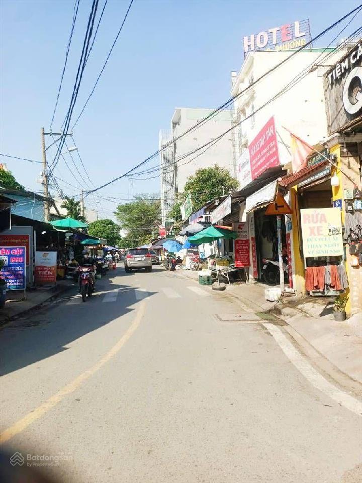 Mặt tiền chợ 2 tầng dt 100m2 mở cửa là có khách, đường 147, phước long b, nhỉnh 11 tỉ thương lượng