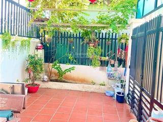 Nhà trệt lầu siêu đephẻm xe hơiđường 185,dt 82m2,nhỉnh 6ti thương lượng