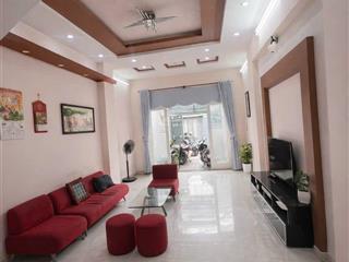 Chỉ 5,3 tỷ nhà đẹp 2 tầnghxhdt 76m2đường đình phong phúkhu dân trí cao.