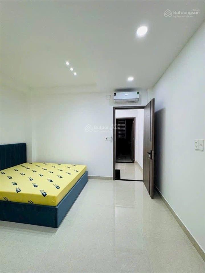 Hiếm nhà đẹp 2 tầng, dt 82m2, hxh , ngay chợ 339, nhỉnh 6 tỷ thương lượng