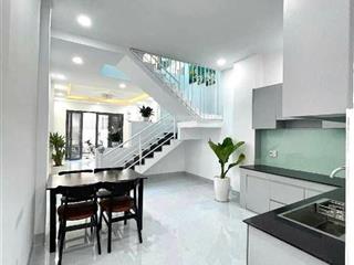 Hiếm chỉ 7,3 tỉ nhà 3 tầng,dt 90m2,gần cao đẳng công thương,hẻm xe hơi