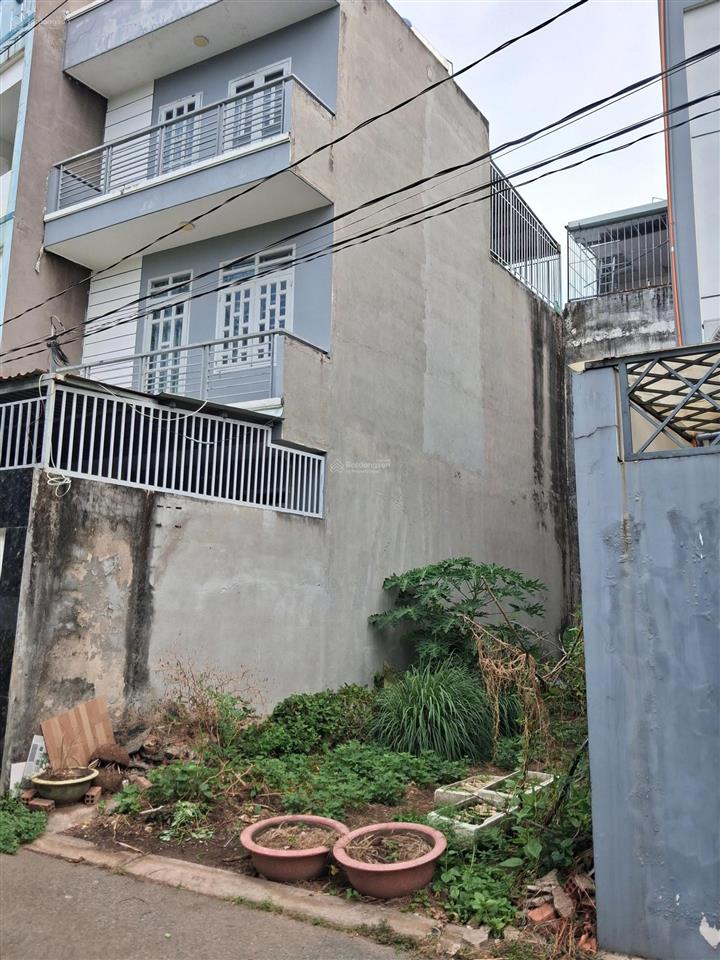 Chủ ket bank,chỉ 5 tỉ ,dt 90m2,lô đất full thổ cư,lã xuân oai.