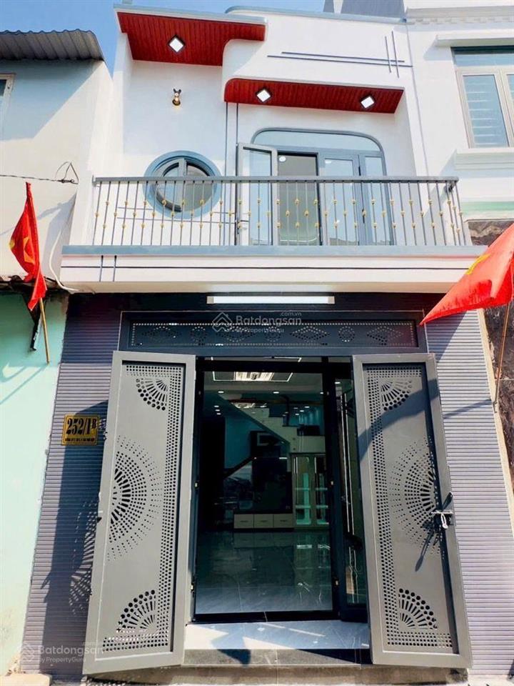 Mặt tiền nhánh ht17 2 tầng nở hậu giá 4.92 tỷ