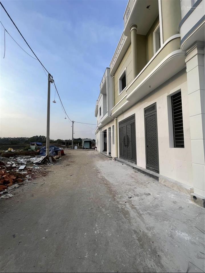 Bán nhà 1t 1l (dt 64m2  ngang 7m) sổ riêng thổ cư 100% đường oto p. hoá an. giá chỉ 2,8 tỷ