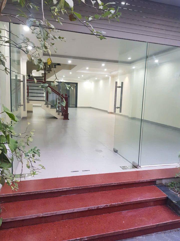 CHỦ GẤP BÁN GIẢM NGAY 2 TỶ! NHÀ ĐẸP 160M2 MẶT TIỀN 8M, ĐANG CÓ DÒNG TIỀN 30TR/THÁNG
