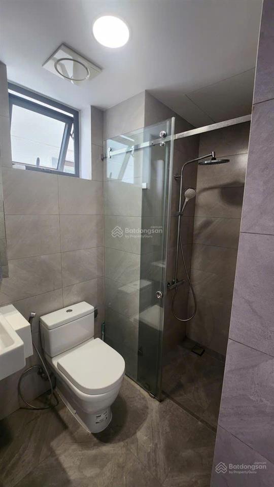 Chính chủ gửi em bán căn hộ 2pn + 2wc giá tốt nhất dự án.  em 0901 002 ***