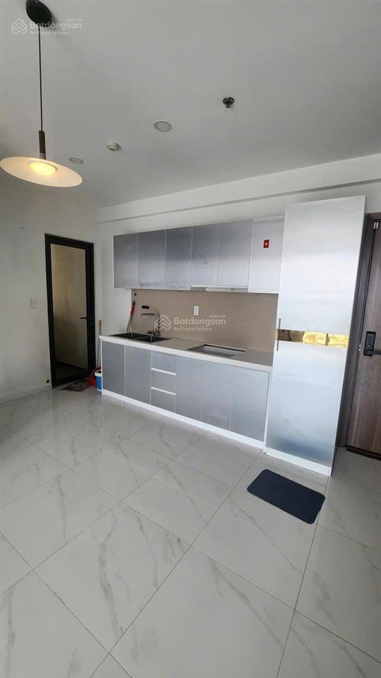 Chính chủ gửi em bán căn hộ 2pn + 2wc giá tốt nhất dự án.  em 0901 002 ***