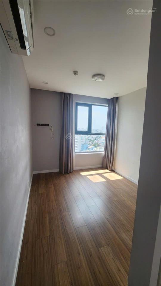 Chính chủ gửi em bán căn hộ 2pn + 2wc giá tốt nhất dự án.  em 0901 002 ***