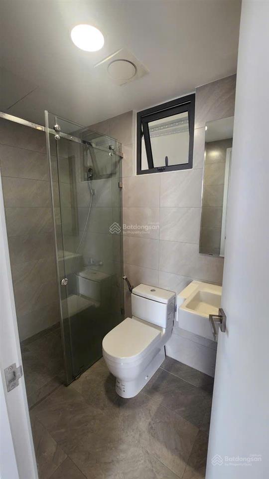 Chính chủ gửi em bán căn hộ 2pn + 2wc giá tốt nhất dự án.  em 0901 002 ***