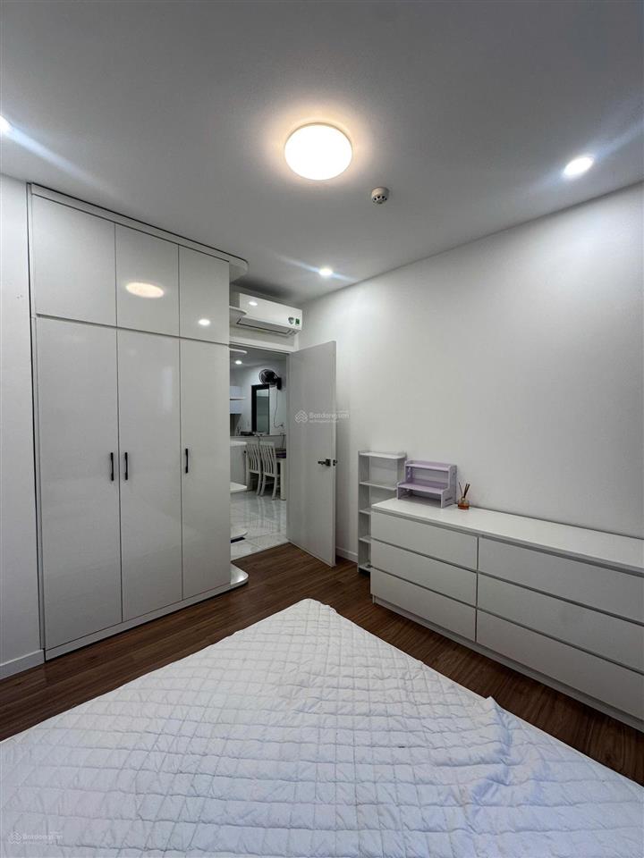 Chuyển nhượng căn góc precia 2pn full nội thất  6,2 tỷ còn thương lượng
