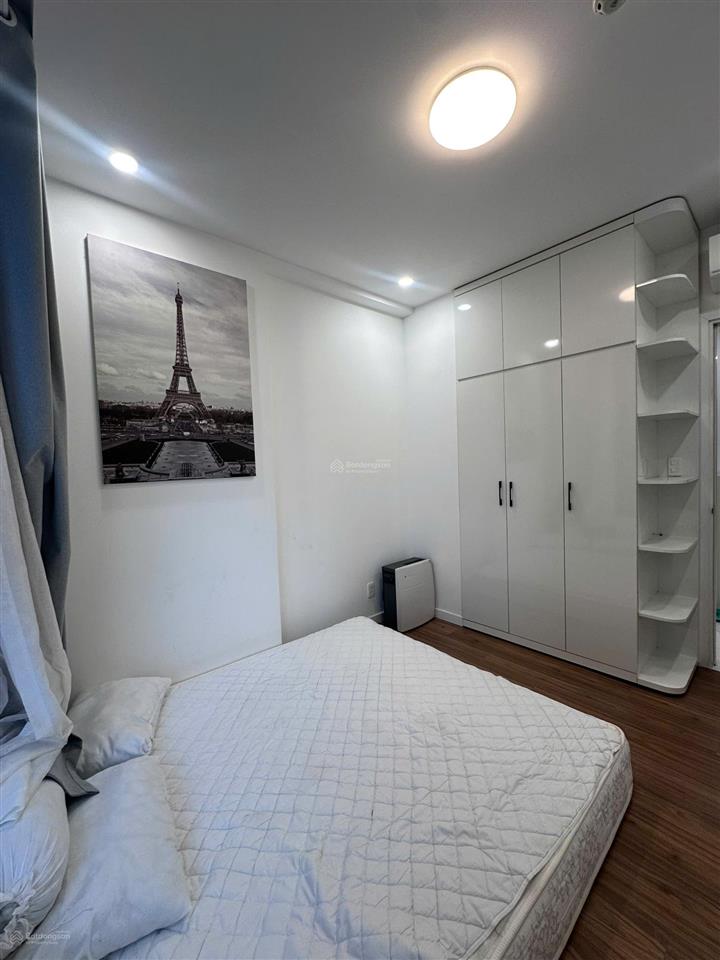 Chuyển nhượng căn góc precia 2pn full nội thất  6,2 tỷ còn thương lượng