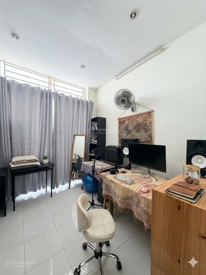 Hàng hiếm khu ngã tư hàng xanh  4 tầng 4 phòng ngủ, 38m2, chỉ 6.4 tỷ