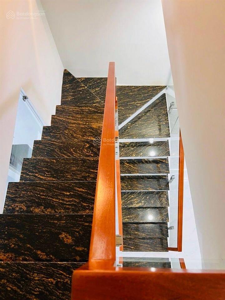 Khu hiếm nhà bán nguyễn cửu vân giáp q1 gần 35m2 giá 5.x tỷ