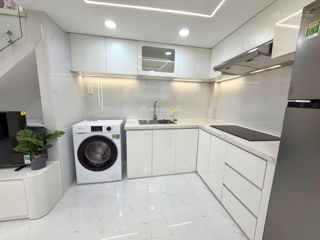 Lô góc hẻm xe hơi 6m  sát mặt tiền đường phan văn trị, 3 tầng, 3pn, giá chỉ 6.85 tỷ