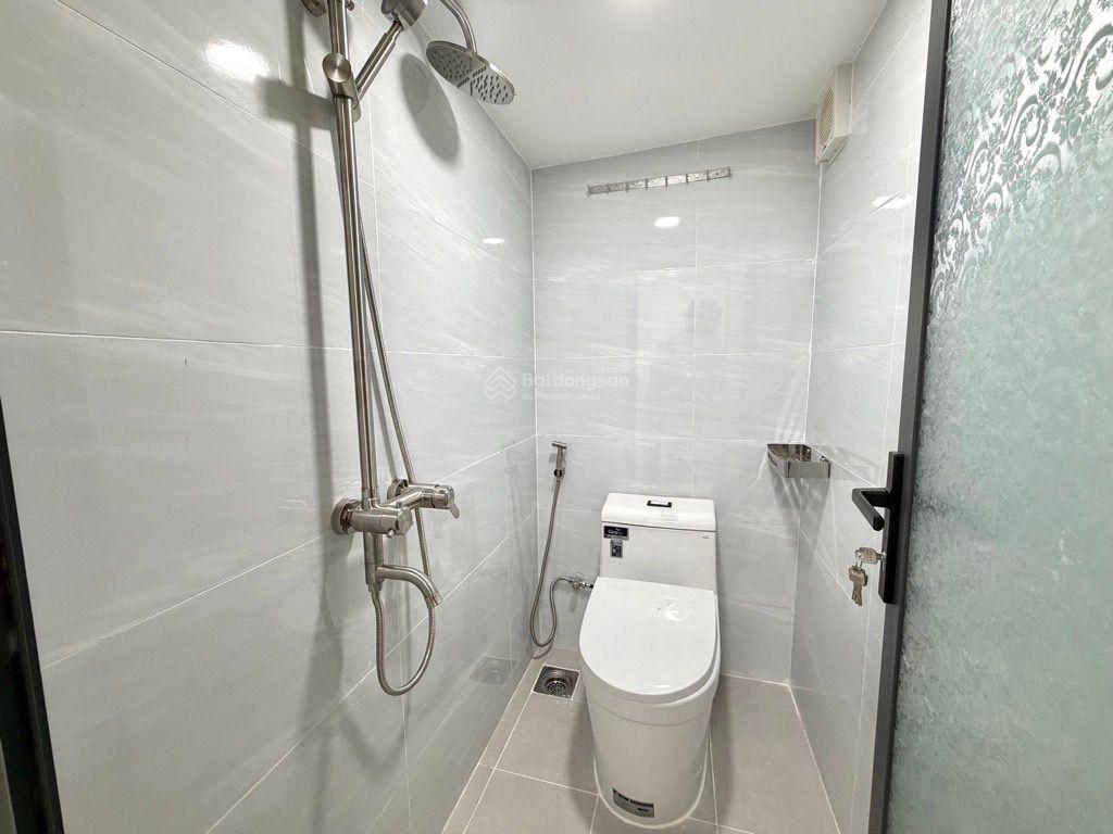Lô góc hẻm xe hơi 6m  sát mặt tiền đường phan văn trị, 3 tầng, 3pn, giá chỉ 6.85 tỷ