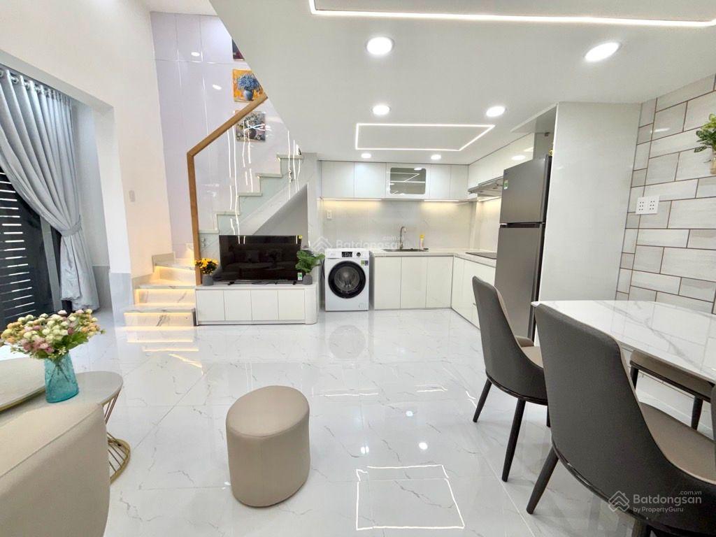 Lô góc hẻm xe hơi 6m  sát mặt tiền đường phan văn trị, 3 tầng, 3pn, giá chỉ 6.85 tỷ