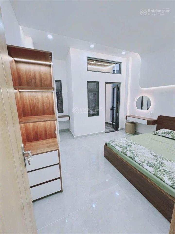 Bán nhà gần chợ thị nghè giáp q1  dt gần 50m2 nở hậu tài lộc