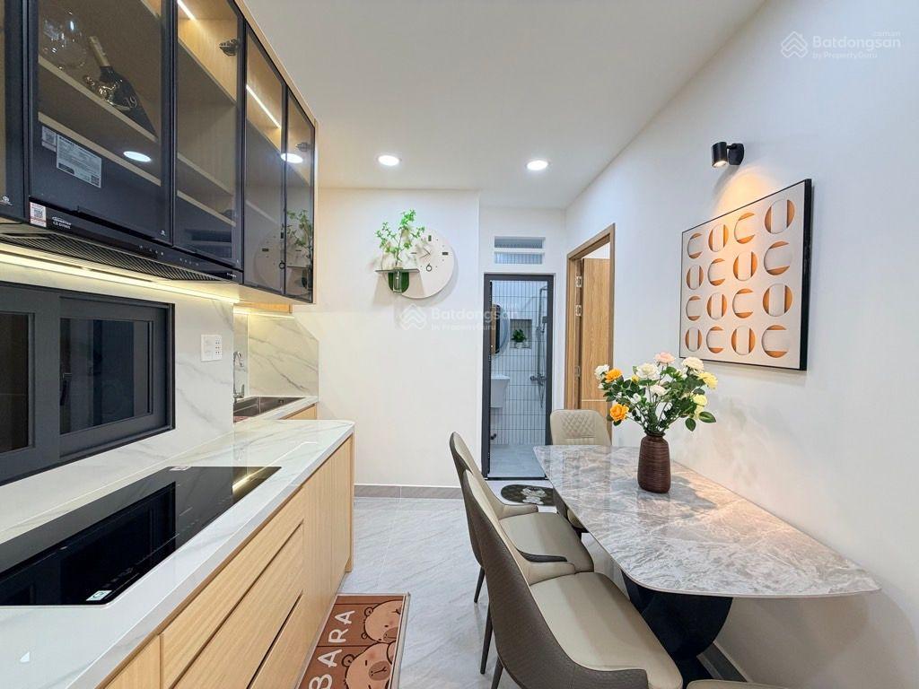 Bán nhà gần chợ bà chiểu diện tích 44m2 3 phòng ngủ giá chỉ 6.x tỷ