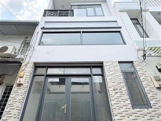 Gần đường xe hơi phạm văn đồng  5 tầng btct 4pn không quy hoạch giá 7.x tỷ