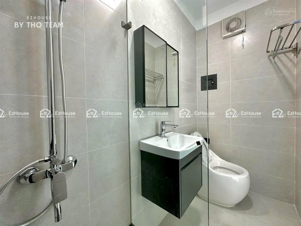Khai trương căn studio ban công tách bếp cao cấp ngay etown cộng hòanhà ga t3